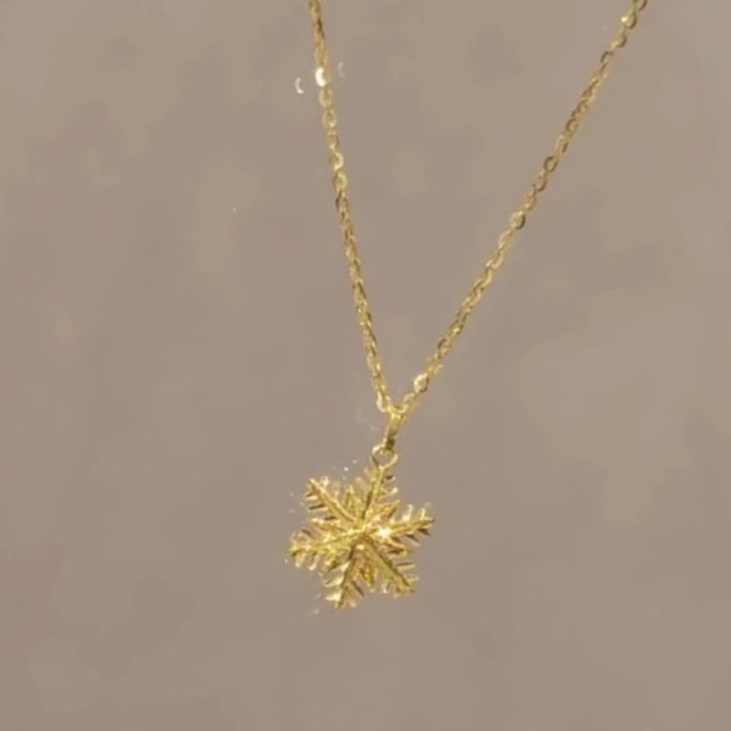 New Chinese Gold Snowflake Pendant Women's Necklace