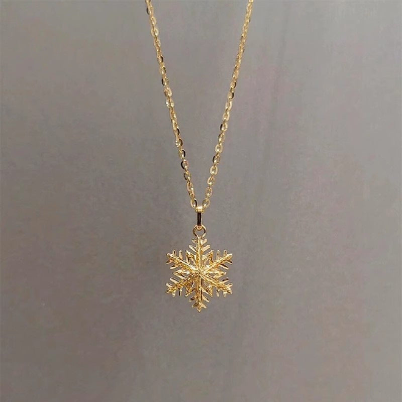 New Chinese Gold Snowflake Pendant Women's Necklace