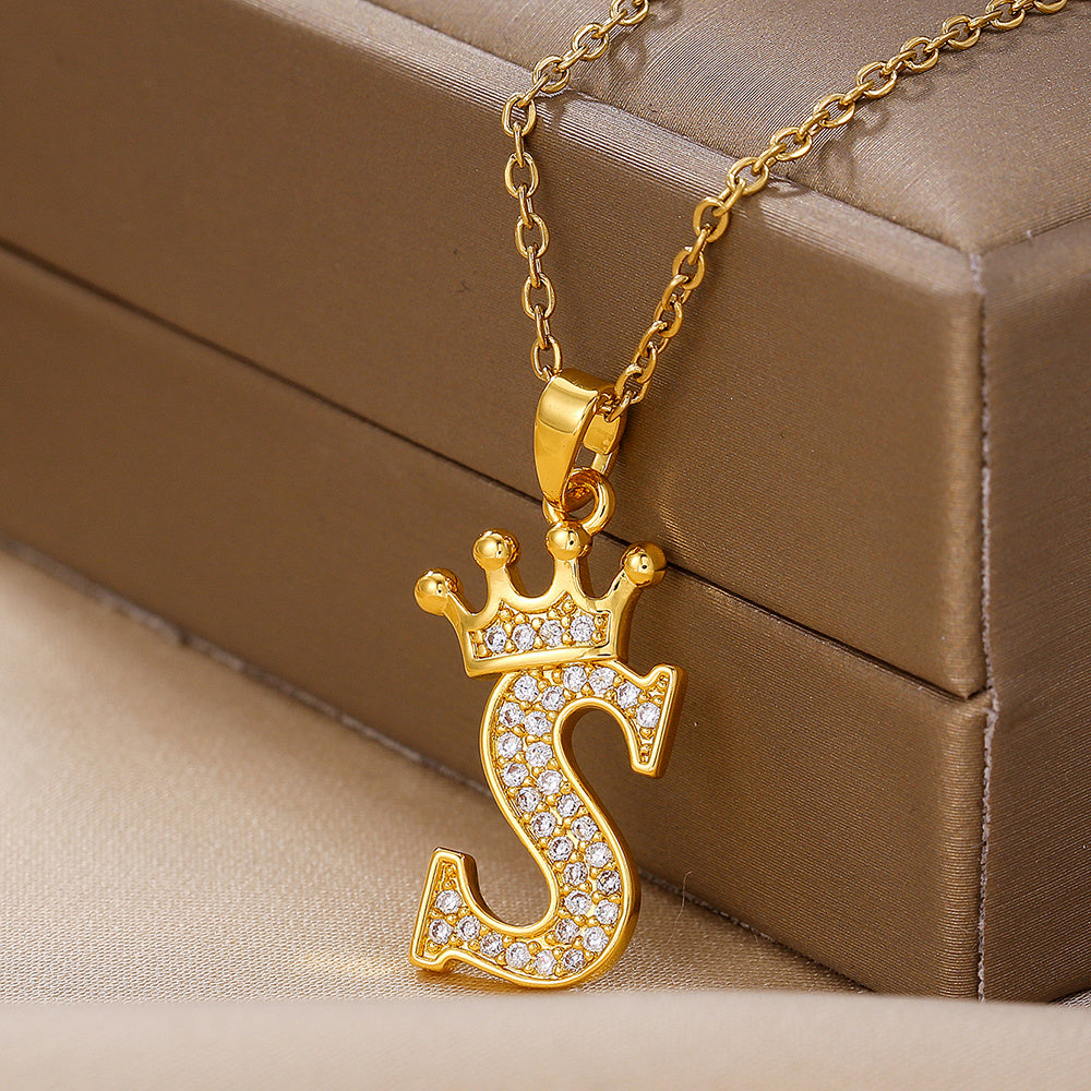 1PCS Fashionable Gold Diamond Crown Uppercase Letter Popular Pendant Necklace, Suitable For Daily Use, Festivals, Parties, Gifts Jewelry Set